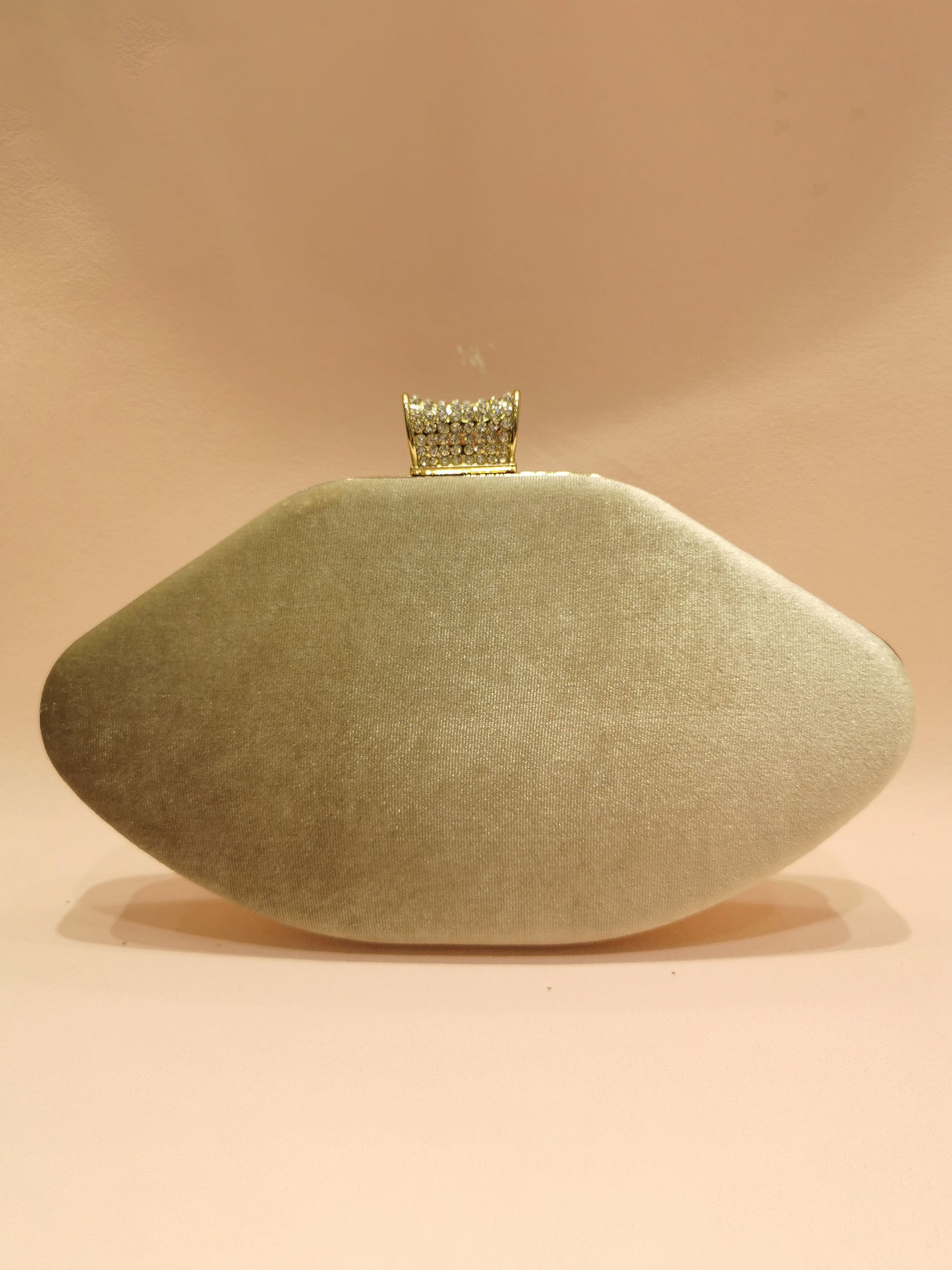 Elegant Lip Shape Velvet Ladies Clutch Party Banquet