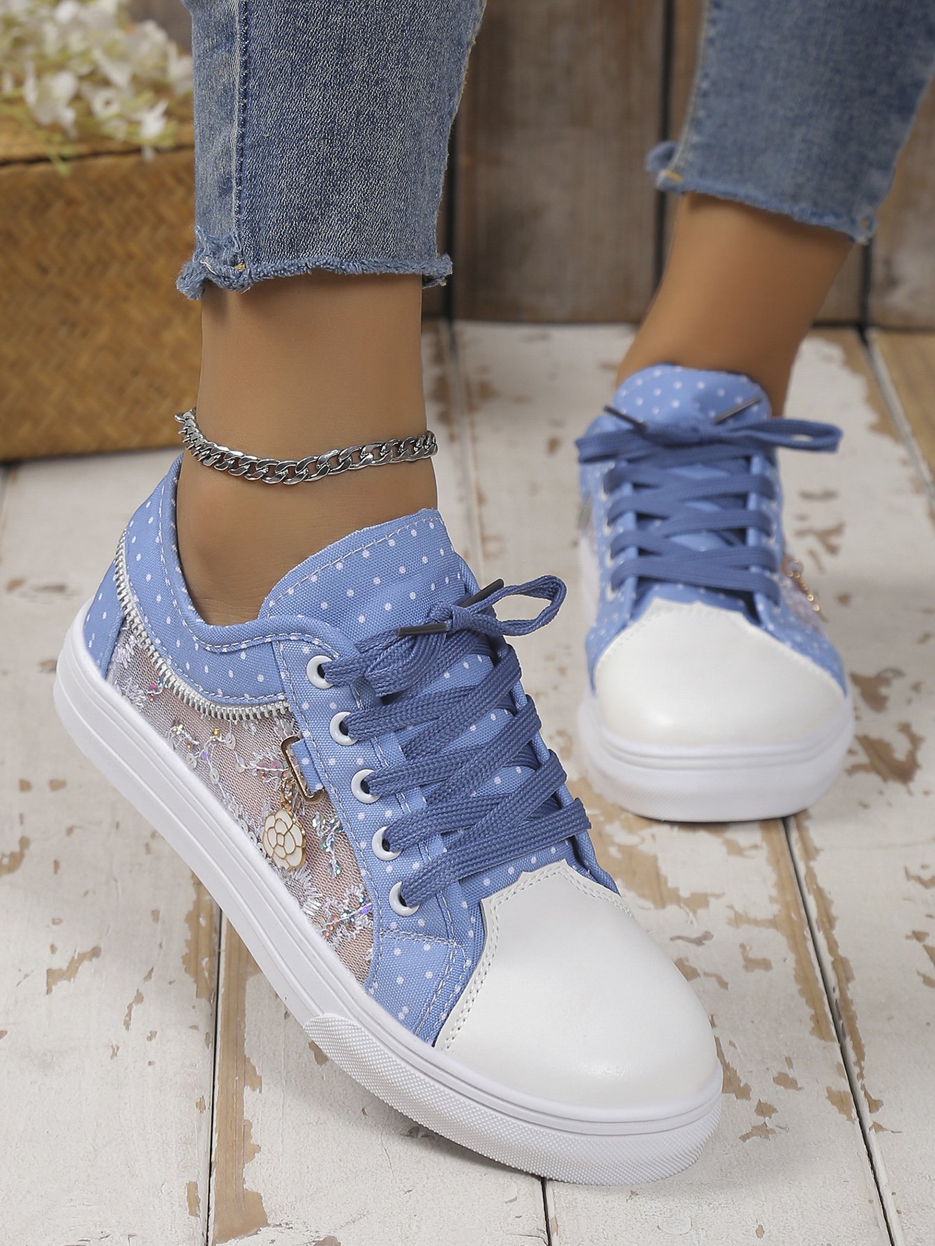 Denim Blue Lace Stitching Personalized Canvas Shoes