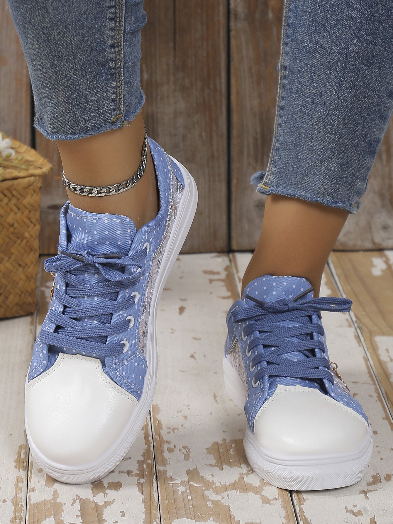 Denim Blue Lace Stitching Personalized Canvas Shoes